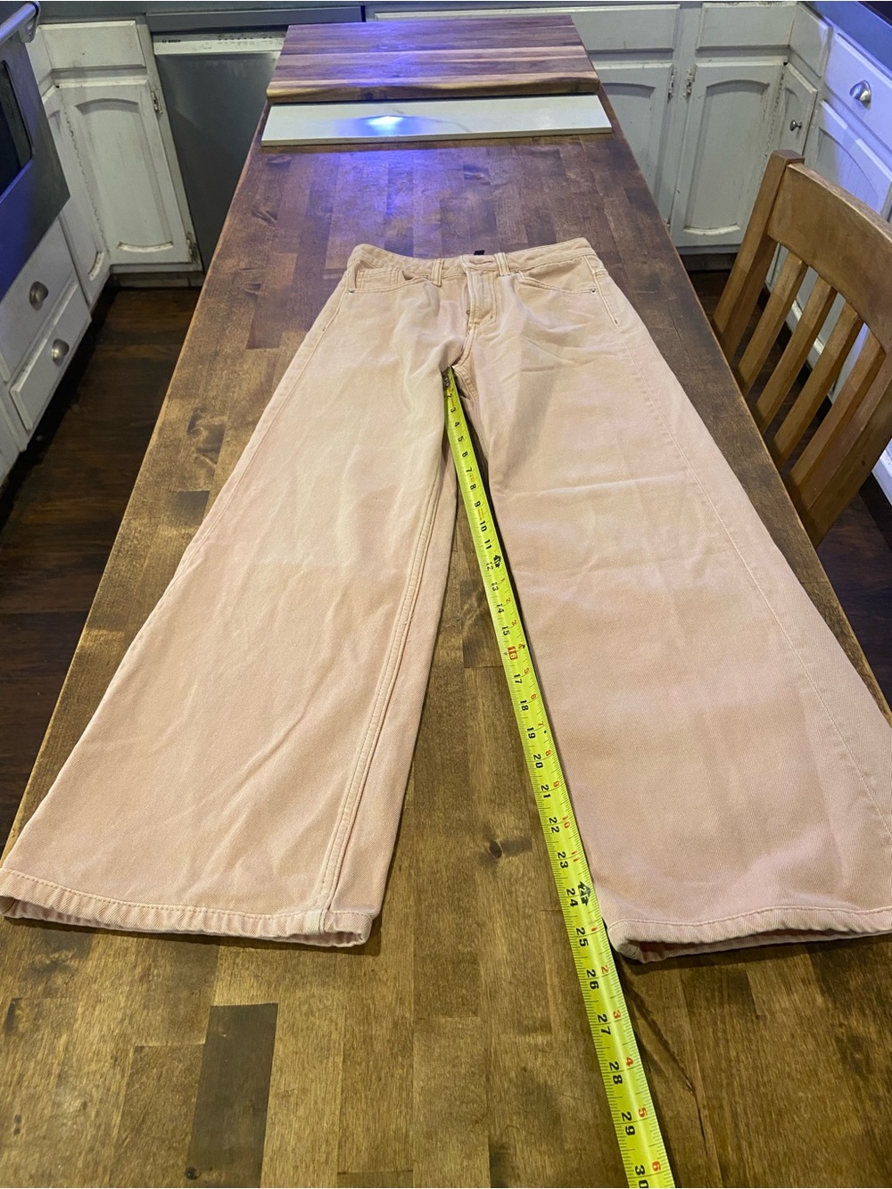 Women's Wide Leg Jeans in Light Pink